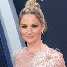  Jennifer Nettles