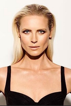 Synnove Macody Lund
