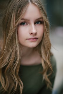 Olivia DeJonge