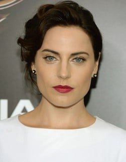 Antje Traue